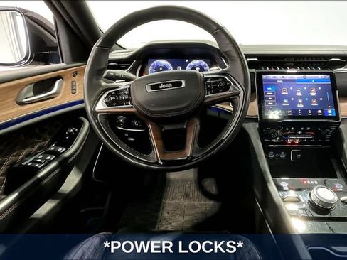 Used 2023 Jeep Grand Cherokee Summit w/ Luxury Tech Group V AWD/4WD image 11
