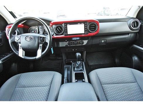 Used 2021 Toyota Tacoma SR5 image 8