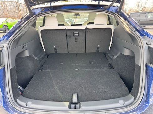 Used 2024 Tesla Model Y Long Range image 11