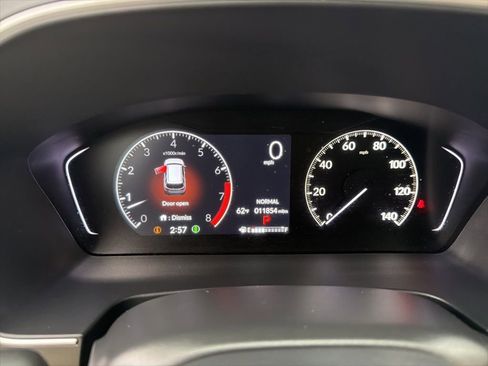 Used 2025 Honda Pilot Touring image 14