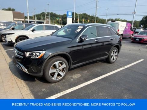 Used 2022 Mercedes-Benz GLC 300 4MATIC w/ Premium Package Lite image 2