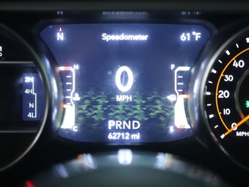 Used 2021 Jeep Wrangler Unlimited Sahara image 27