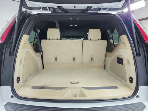 Used 2021 Cadillac Escalade ESV Premium Luxury w/ Performance Package image 46