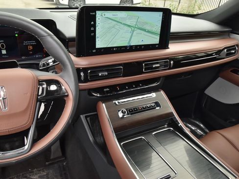 New 2026 Lincoln Aviator Reserve AWD/4WD image 27