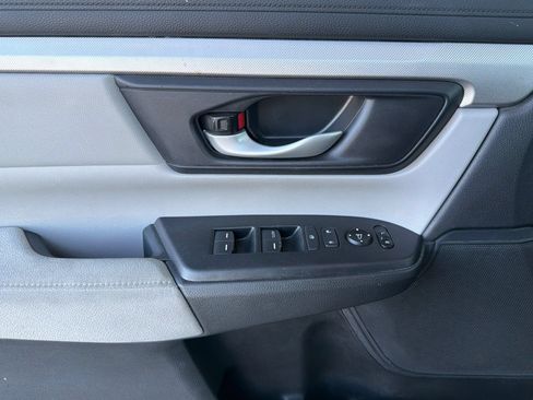 Used 2018 Honda CR-V LX image 13
