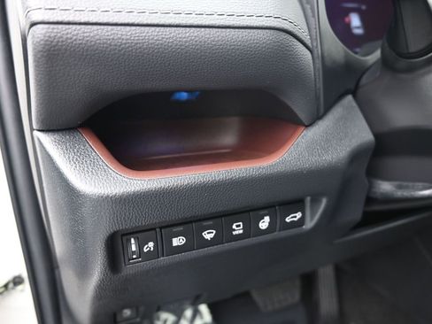 Used 2022 Toyota RAV4 Limited image 14