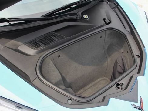 Used 2023 Chevrolet Corvette Stingray Premium Conv w/ Z51 Performance Package RWD image 38