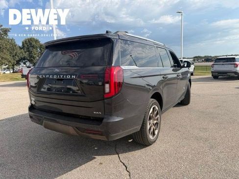 Used 2025 Ford Expedition Max King Ranch AWD/4WD image 13