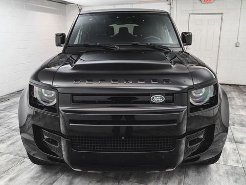 Used 2024 Land Rover Defender 130 X image 2