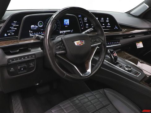 Used 2024 Cadillac Escalade Premium Luxury Platinum image 21