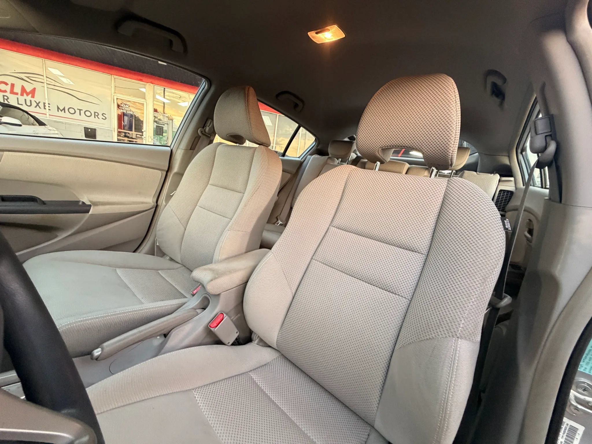 Used 2010 Honda Insight EX image 10