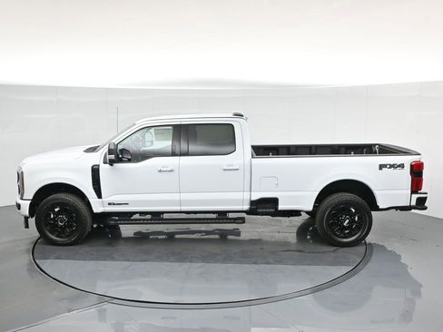 New 2026 Ford F250 Lariat w/ Black Appearance Package image 55