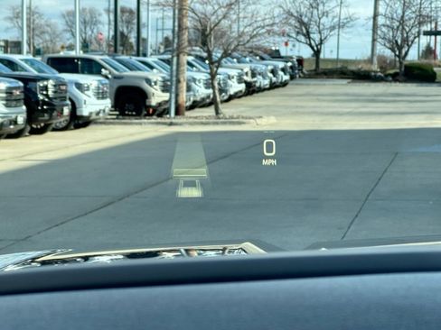 Used 2023 GMC Yukon XL Denali image 45