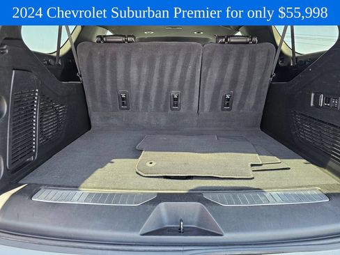Used 2024 Chevrolet Suburban Premier AWD/4WD image 17