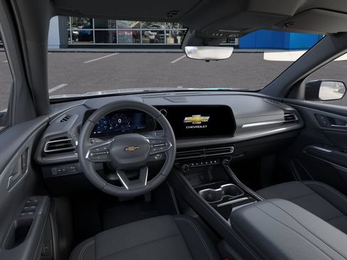 New 2026 Chevrolet Traverse LT w/ Driver Confidence Package FWD image 15