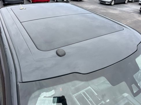 Used 2016 Ford F150 Lariat w/ Equipment Group 502A Luxury image 9