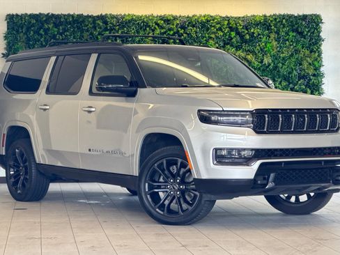 Used 2024 Jeep Grand Wagoneer L Series II w/ Quick Order Packagew 28T AWD/4WD image 1