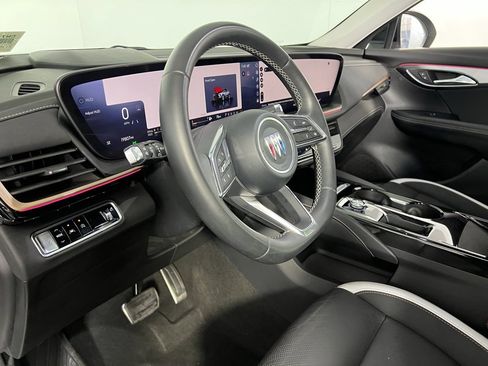 Used 2025 Buick Envision Sport Touring image 20