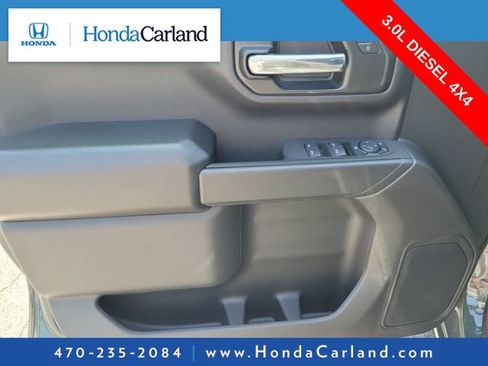 Used 2025 Chevrolet Silverado 1500 Custom Trail Boss AWD/4WD image 8