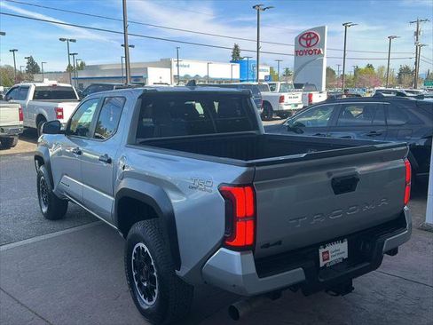 Certified 2024 Toyota Tacoma TRD Off-Road image 10