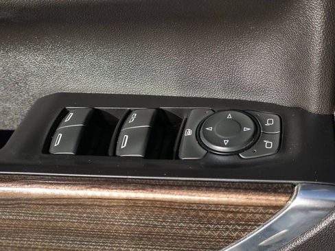 Used 2022 Chevrolet Silverado 1500 RST AWD/4WD image 19
