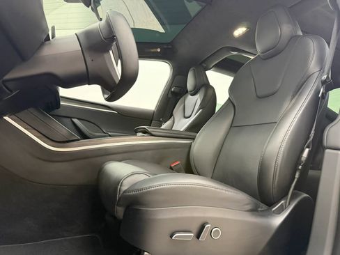 Used 2023 Tesla Model X AWD/4WD image 15