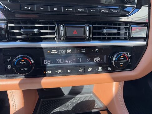 Certified 2024 Nissan Pathfinder Platinum image 19