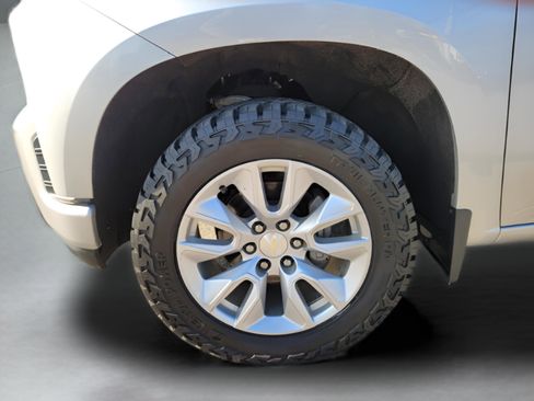 Used 2022 Chevrolet Silverado 1500 Custom image 32