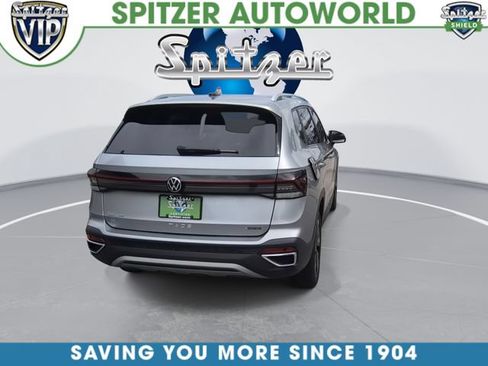 Used 2025 Volkswagen Taos SE AWD/4WD image 8