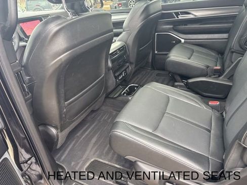 Used 2024 Jeep Wagoneer Series II image 16