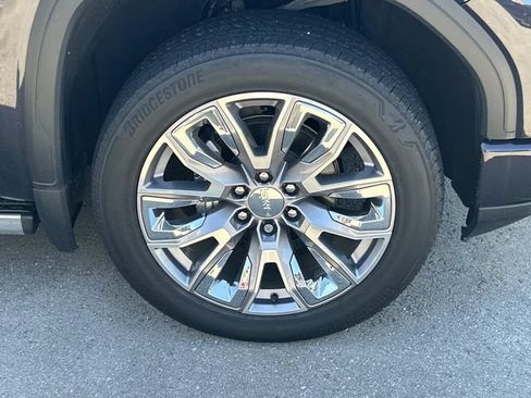 Used 2023 GMC Sierra 1500 Denali w/ Denali Reserve Package AWD/4WD image 10
