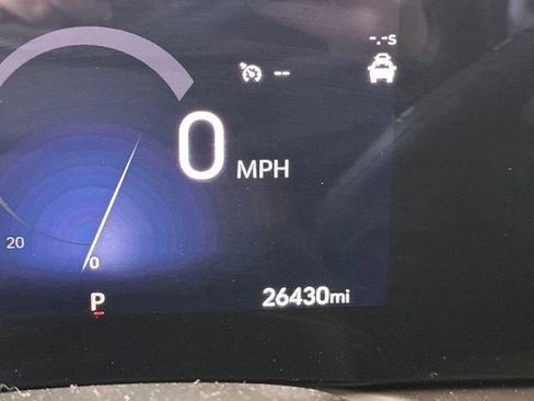 Used 2024 Buick Encore GX Sport Touring image 18