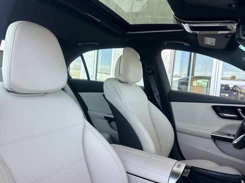 Certified 2025 Mercedes-Benz C 300 4MATIC Sedan image 15