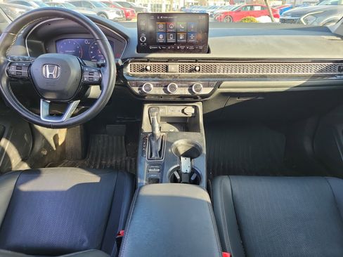 Used 2023 Honda Civic Touring image 10