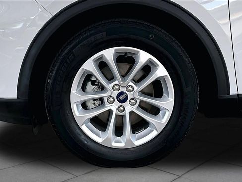 Used 2020 Ford Escape SE FWD image 11