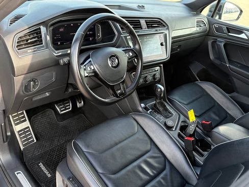 Used 2020 Volkswagen Tiguan SEL Premium R-Line w/ 3rd Row Seat Package AWD/4WD image 18