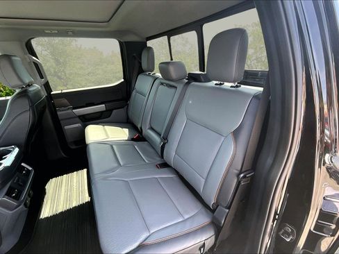 Used 2025 Ford F150 Lariat w/ Equipment Group 502A High image 27