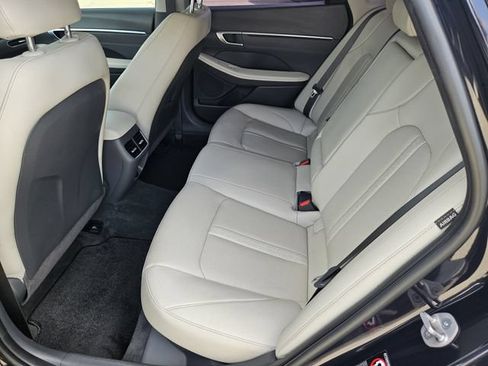 Used 2023 Hyundai Sonata Limited FWD image 14