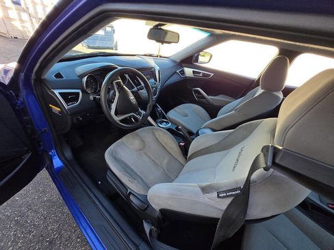 Used 2012 Hyundai Veloster image 21