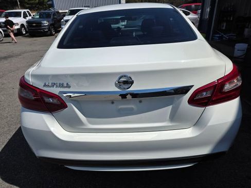 Used 2018 Nissan Altima 2.5 S w/ S Convenience Package image 6