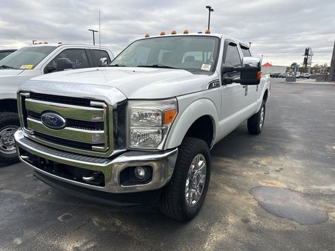 Used 2014 Ford F350 Lariat image 1