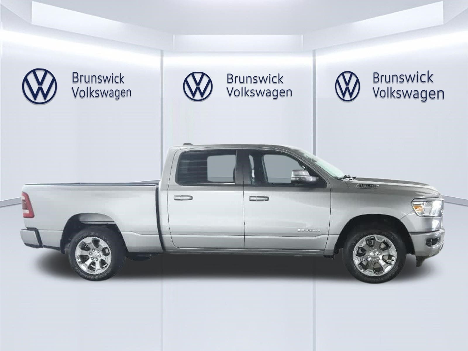 Used 2024 RAM 1500 Big Horn AWD/4WD image 11