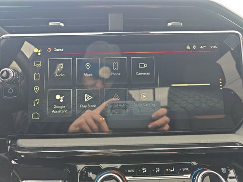 New 2026 GMC Sierra 2500 AT4 w/ Technology Package image 28