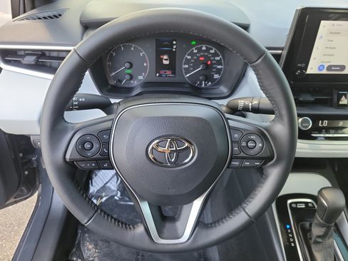 Used 2025 Toyota Corolla SE FWD image 17