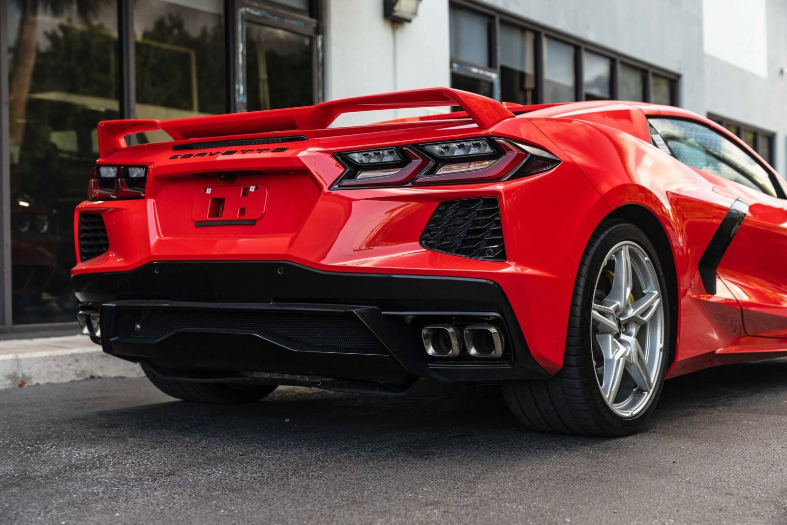 Used 2021 Chevrolet Corvette Stingray Preferred Conv w/ Z51 Performance Package RWD image 10