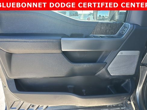 Used 2023 Ford F250 Lariat w/ Sport Appearance Package image 11