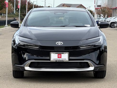 New 2026 Toyota Prius Plug-In Hybrid FWD image 8