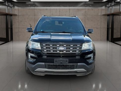 Used 2016 Ford Explorer Limited w/ Equipment Group 301A FWD image 3