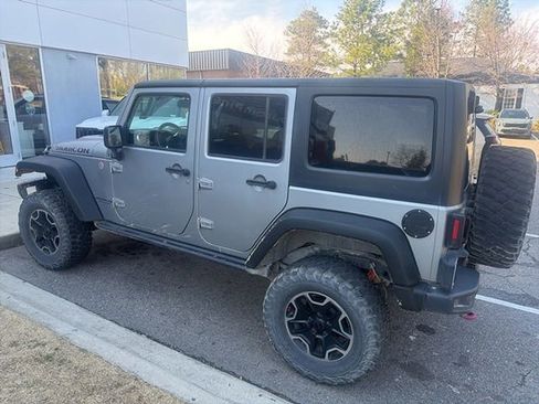 Used 2015 Jeep Wrangler Unlimited Rubicon image 2