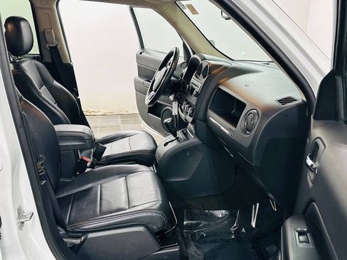 Used 2015 Jeep Patriot High Altitude FWD image 8